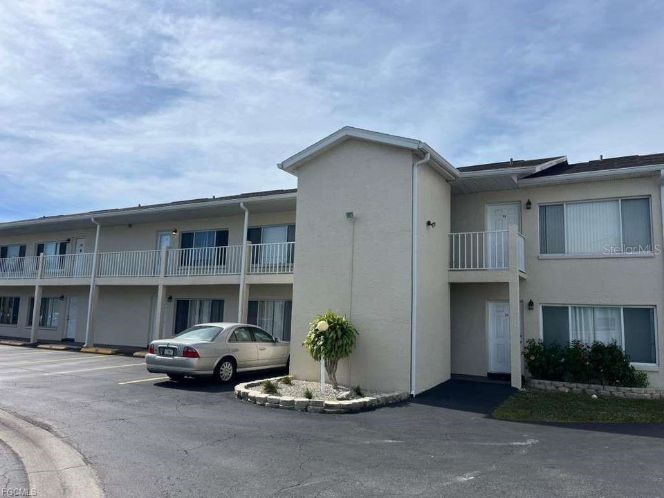 En Venta: $145,000 (2 camas, 2 baños, 1046 Pies cuadrados)