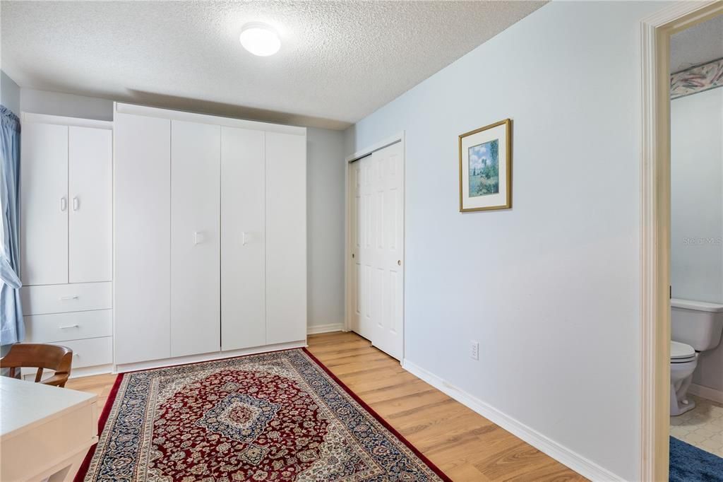 待售: $319,000 (2 贝兹, 2 浴室, 1128 平方英尺)