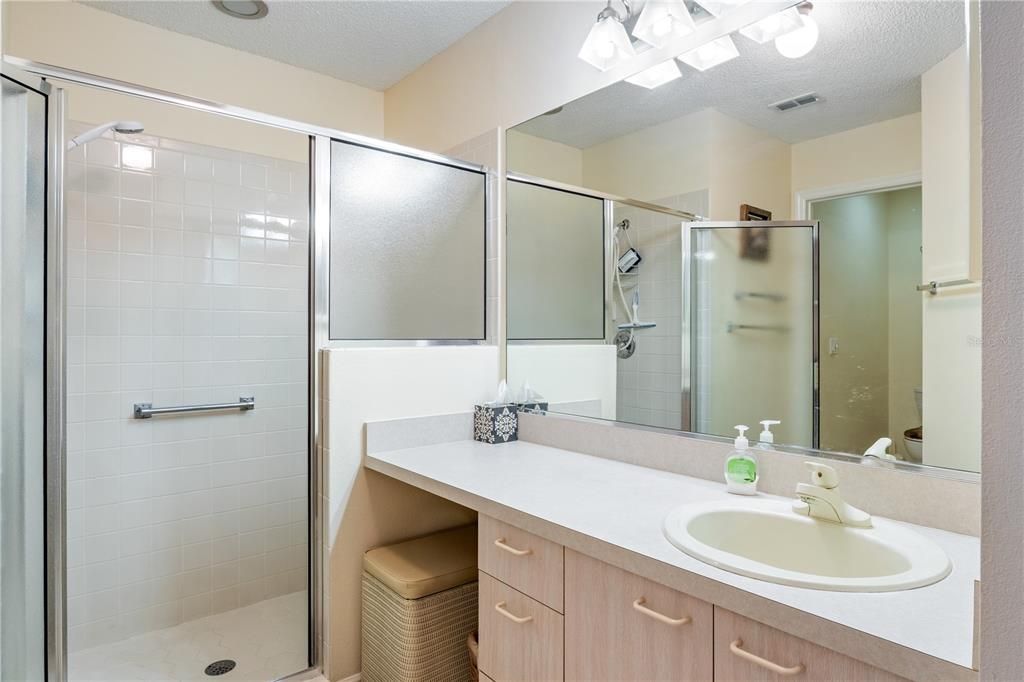 待售: $319,000 (2 贝兹, 2 浴室, 1128 平方英尺)