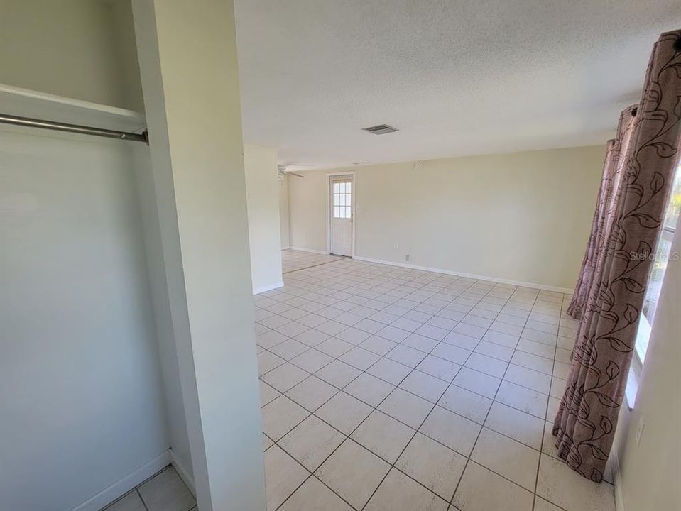 出租: $1,695 (3 贝兹, 2 浴室, 1056 平方英尺)