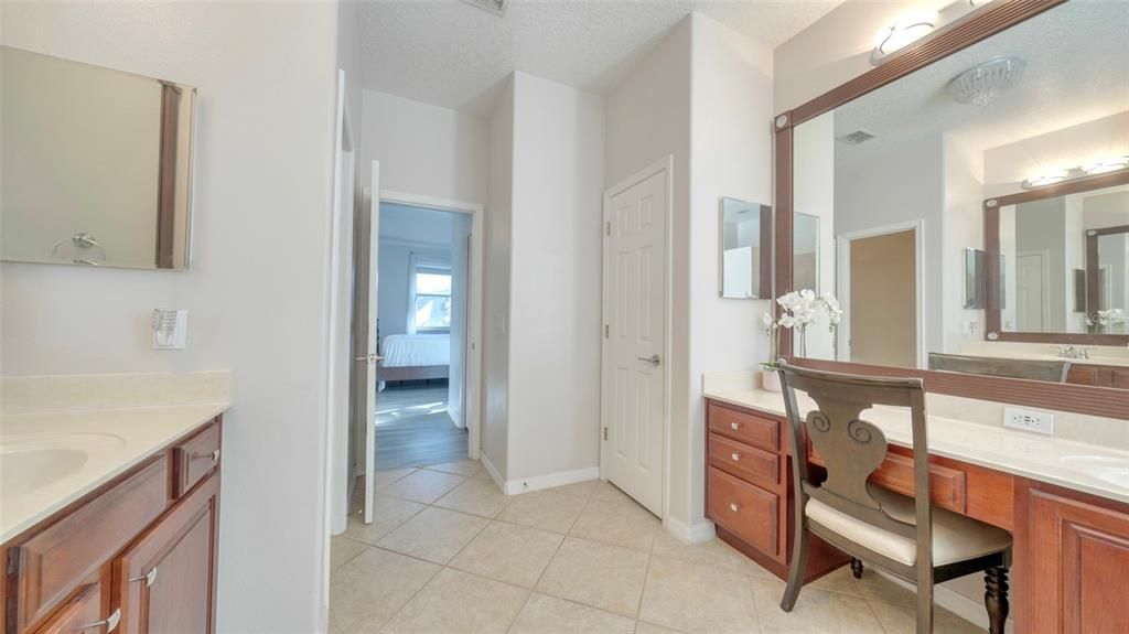 En Venta: $769,000 (5 camas, 4 baños, 3162 Pies cuadrados)