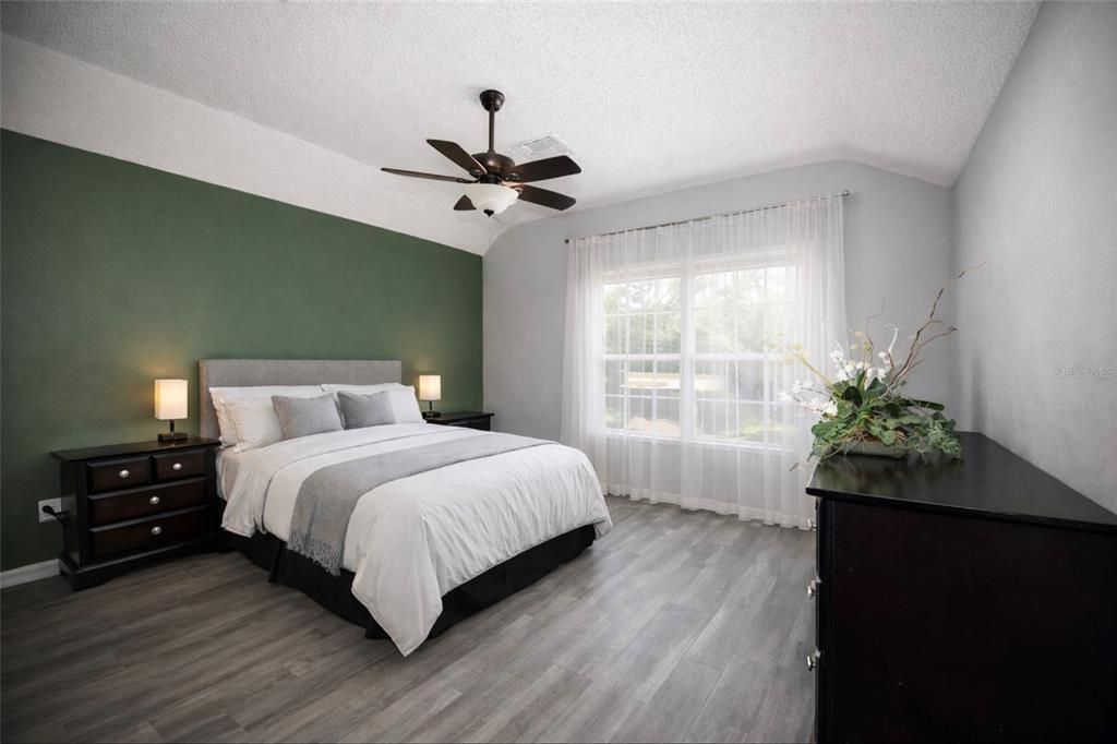 En Venta: $769,000 (5 camas, 4 baños, 3162 Pies cuadrados)