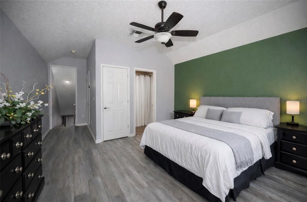 En Venta: $769,000 (5 camas, 4 baños, 3162 Pies cuadrados)