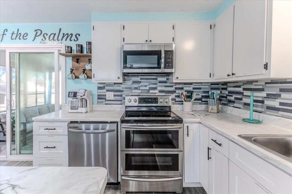 For Sale: $469,900 (4 beds, 2 baths, 1248 Square Feet)