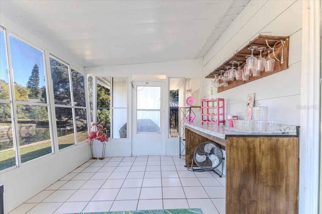 For Sale: $469,900 (4 beds, 2 baths, 1248 Square Feet)