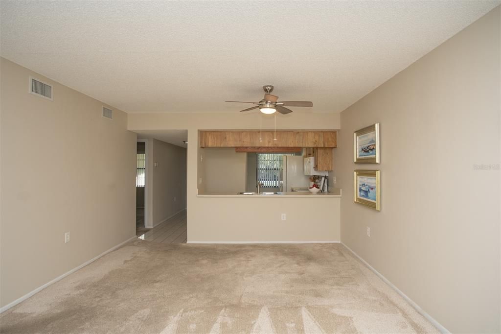 待售: $199,900 (2 贝兹, 2 浴室, 1020 平方英尺)