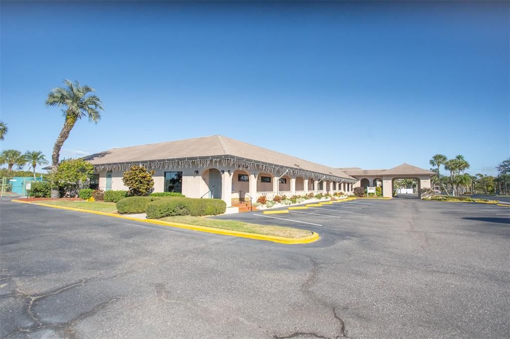 待售: $199,900 (2 贝兹, 2 浴室, 1020 平方英尺)