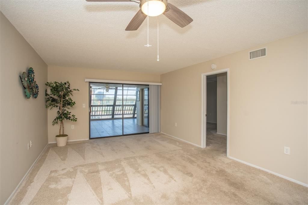 待售: $199,900 (2 贝兹, 2 浴室, 1020 平方英尺)