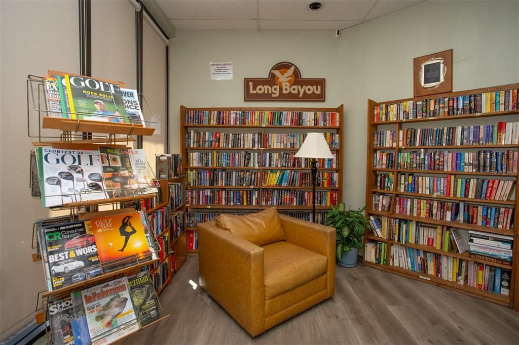 待售: $199,900 (2 贝兹, 2 浴室, 1020 平方英尺)