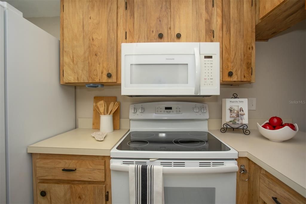 待售: $199,900 (2 贝兹, 2 浴室, 1020 平方英尺)