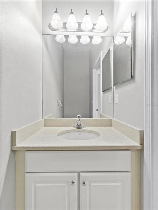 出租: $2,800 (3 贝兹, 2 浴室, 2558 平方英尺)