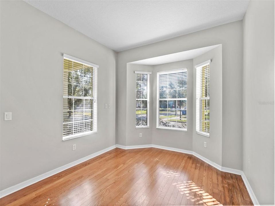 出租: $2,800 (3 贝兹, 2 浴室, 2558 平方英尺)