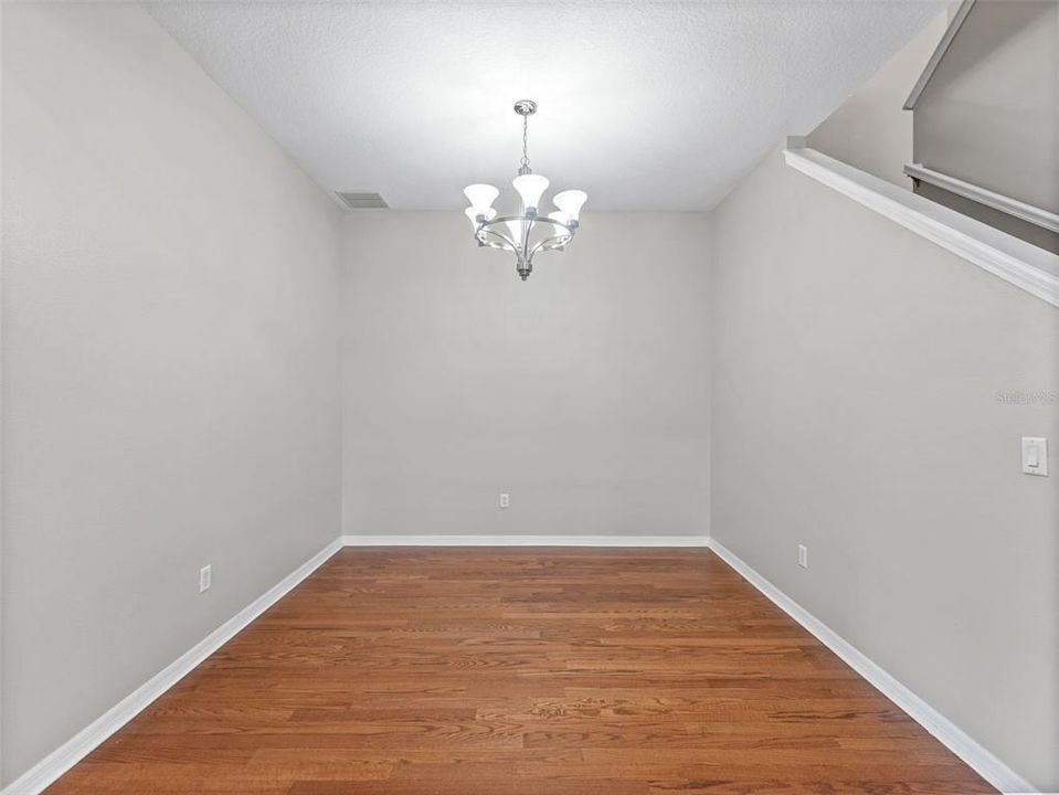 出租: $2,800 (3 贝兹, 2 浴室, 2558 平方英尺)