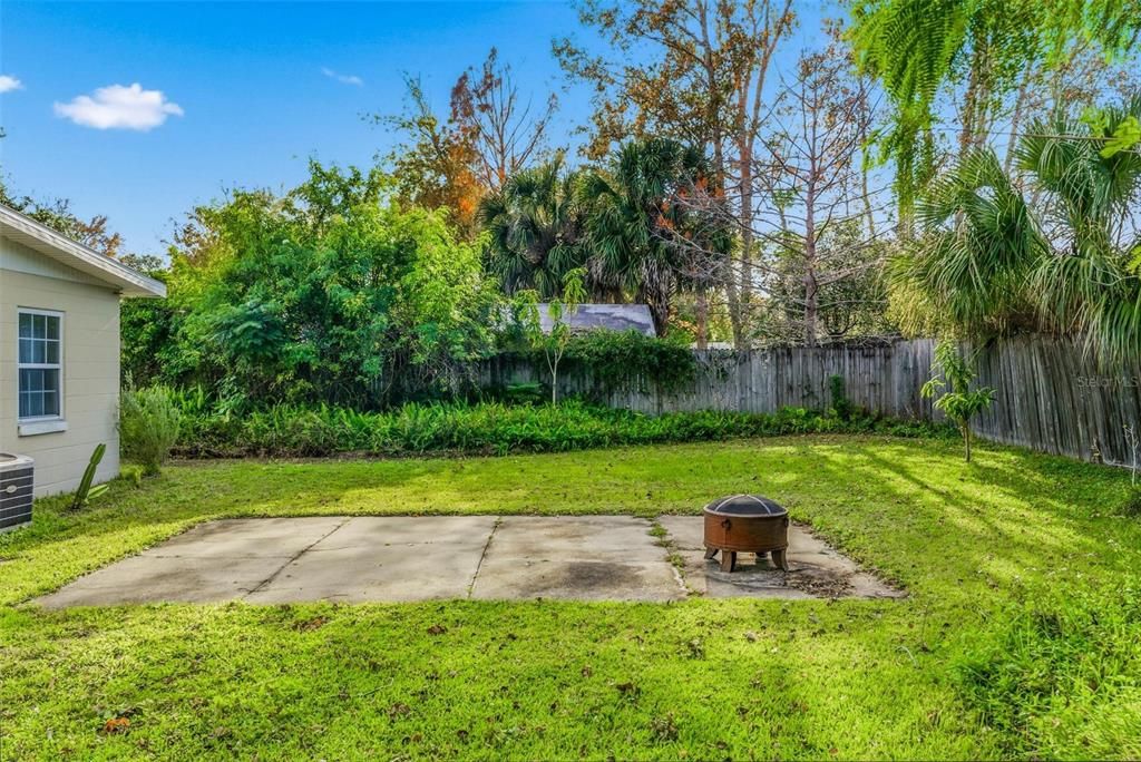 For Sale: $199,900 (2 beds, 1 baths, 567 Square Feet)