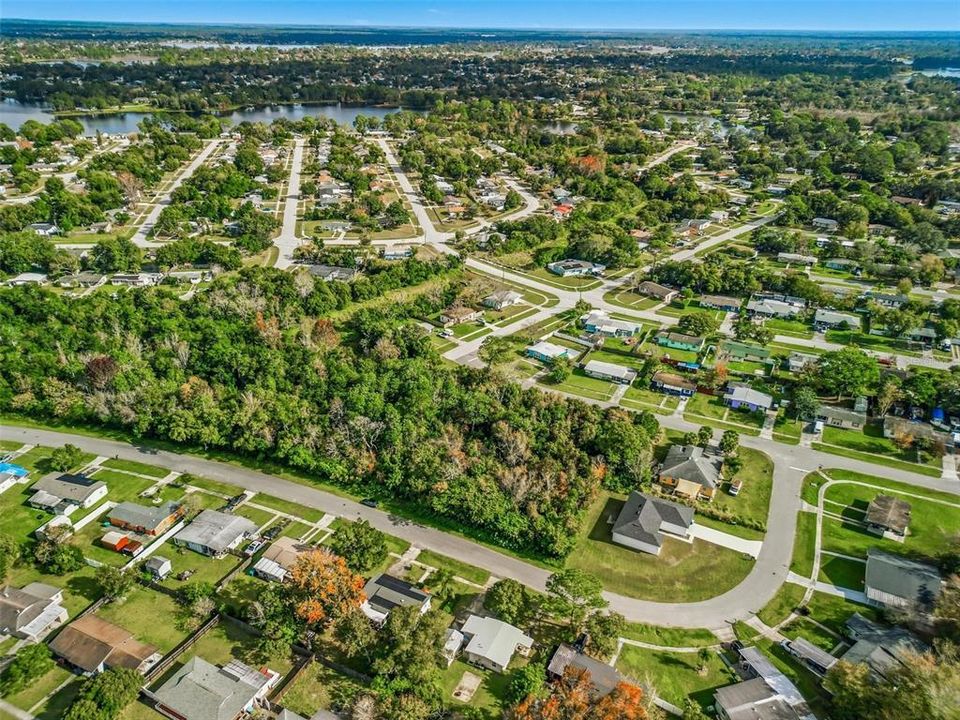 For Sale: $199,900 (2 beds, 1 baths, 567 Square Feet)