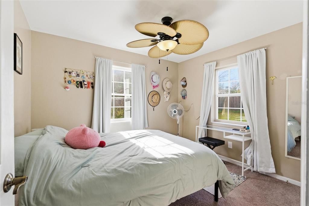 For Sale: $199,900 (2 beds, 1 baths, 567 Square Feet)