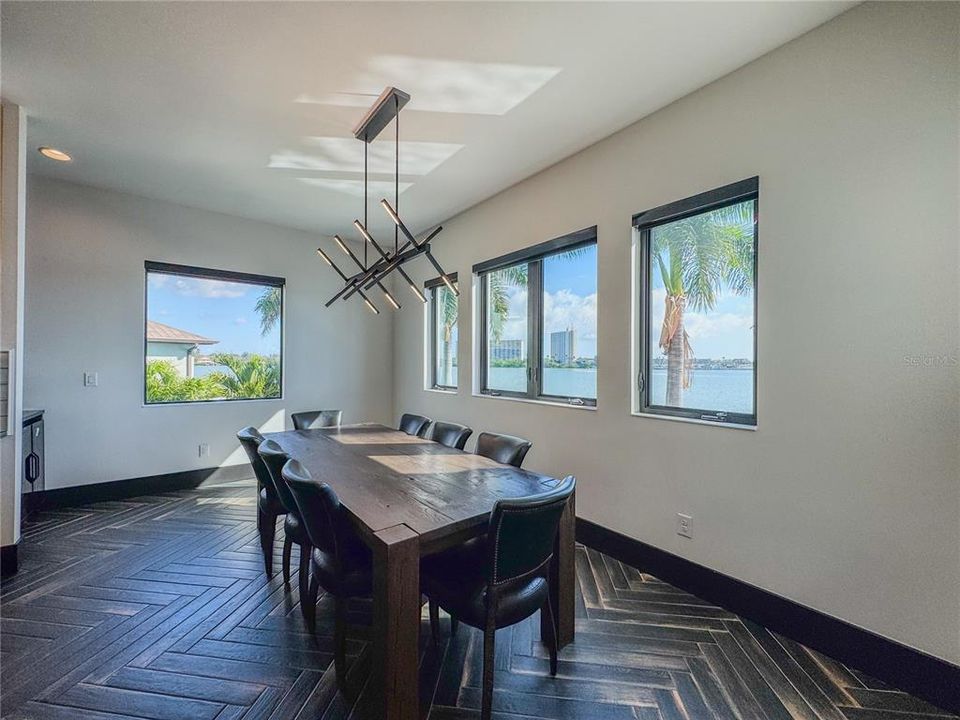 На продажу: $4,695,000 (4 спален, 4 ванн, 3685 Квадратных фут)