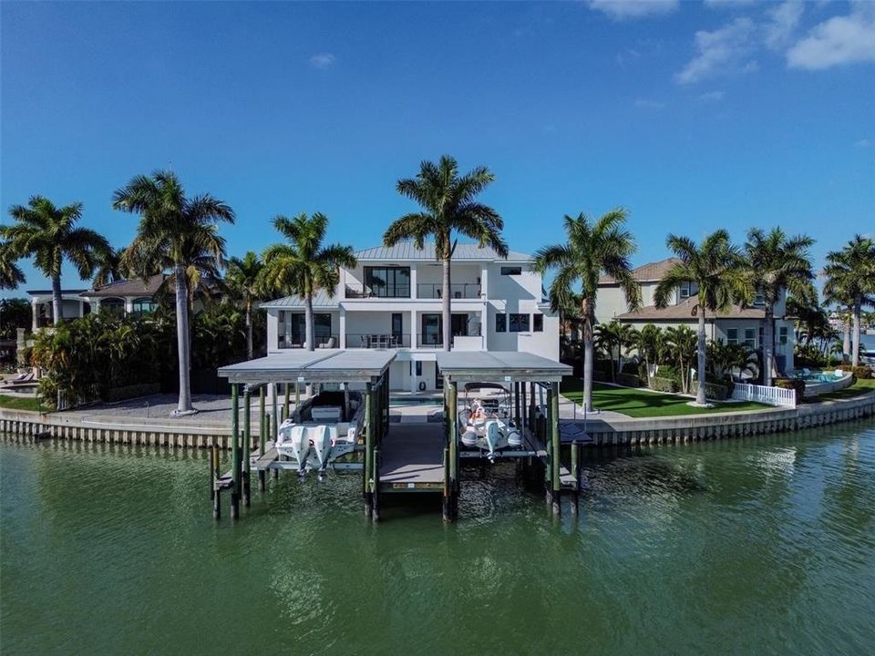 На продажу: $4,695,000 (4 спален, 4 ванн, 3685 Квадратных фут)