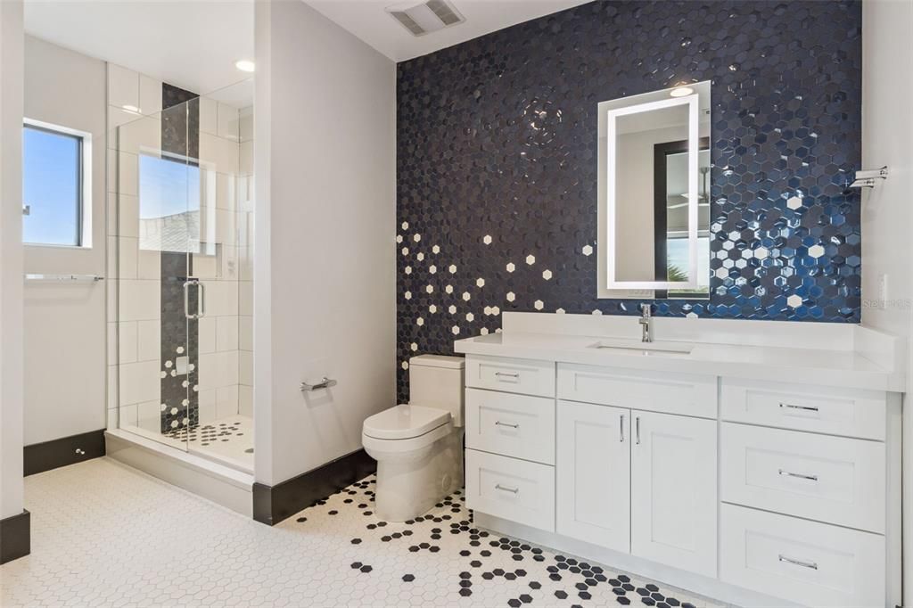 На продажу: $4,695,000 (4 спален, 4 ванн, 3685 Квадратных фут)