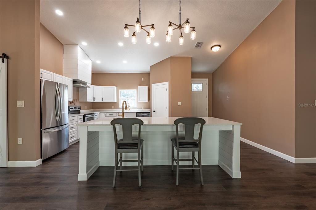 На продажу: $549,000 (3 спален, 2 ванн, 2635 Квадратных фут)