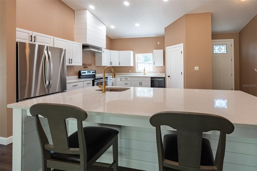 На продажу: $549,000 (3 спален, 2 ванн, 2635 Квадратных фут)