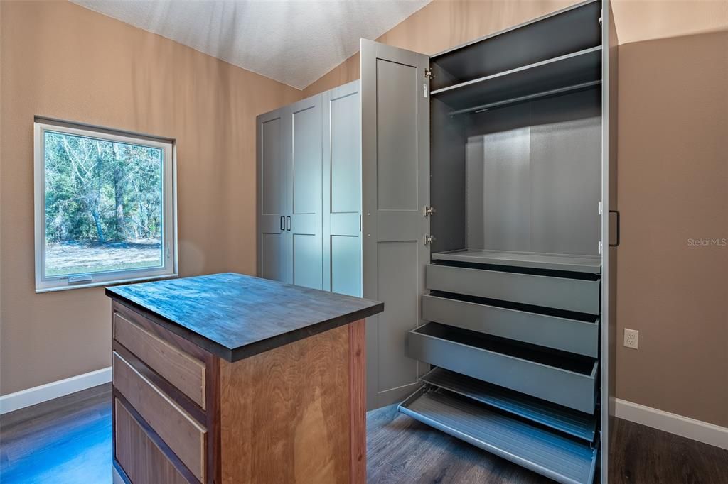 На продажу: $549,000 (3 спален, 2 ванн, 2635 Квадратных фут)