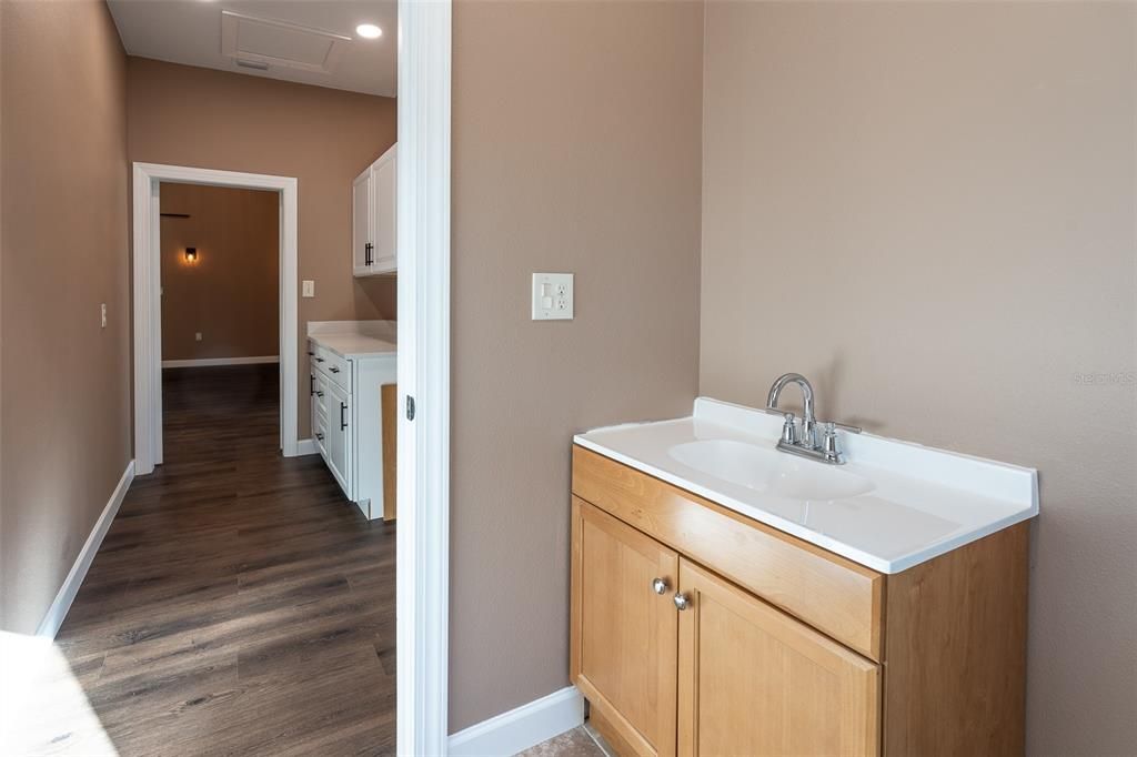 На продажу: $549,000 (3 спален, 2 ванн, 2635 Квадратных фут)