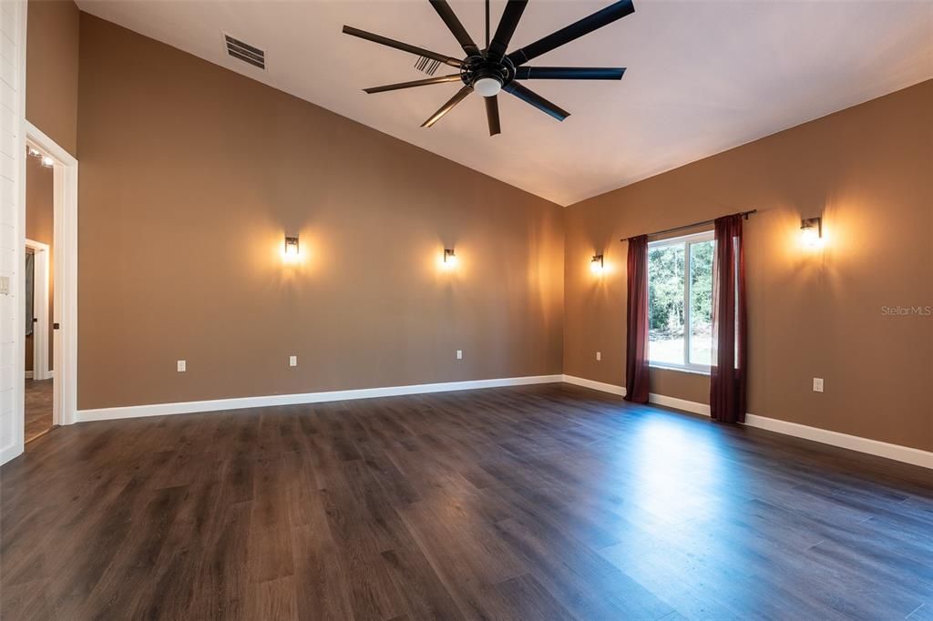 На продажу: $549,000 (3 спален, 2 ванн, 2635 Квадратных фут)