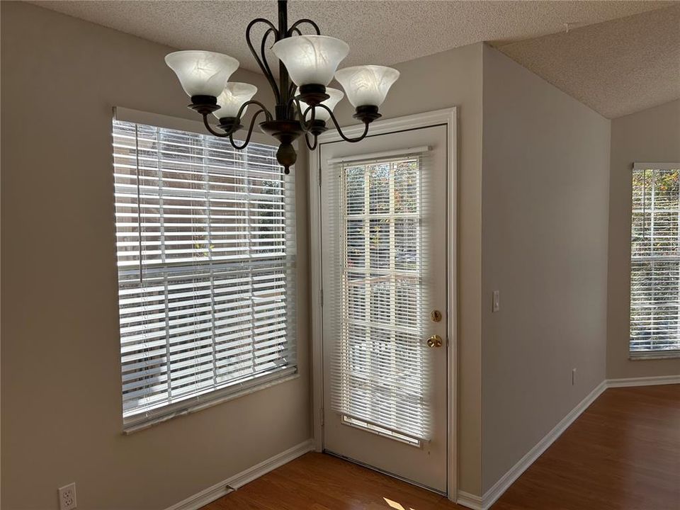 En Renta: $1,550 (2 camas, 2 baños, 1036 Pies cuadrados)