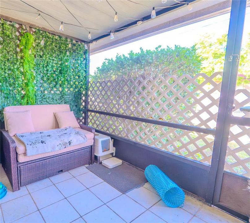 En Venta: $215,000 (2 camas, 2 baños, 938 Pies cuadrados)