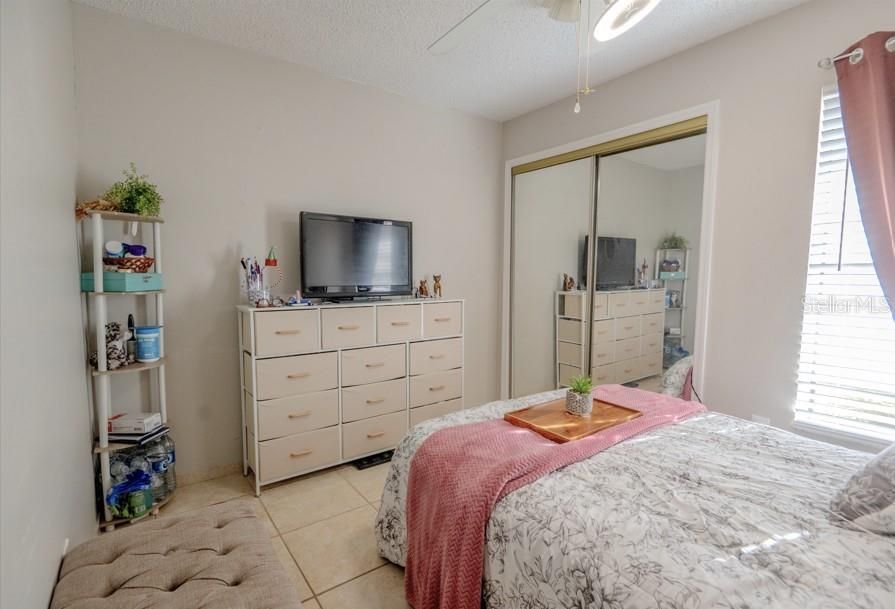 En Venta: $215,000 (2 camas, 2 baños, 938 Pies cuadrados)