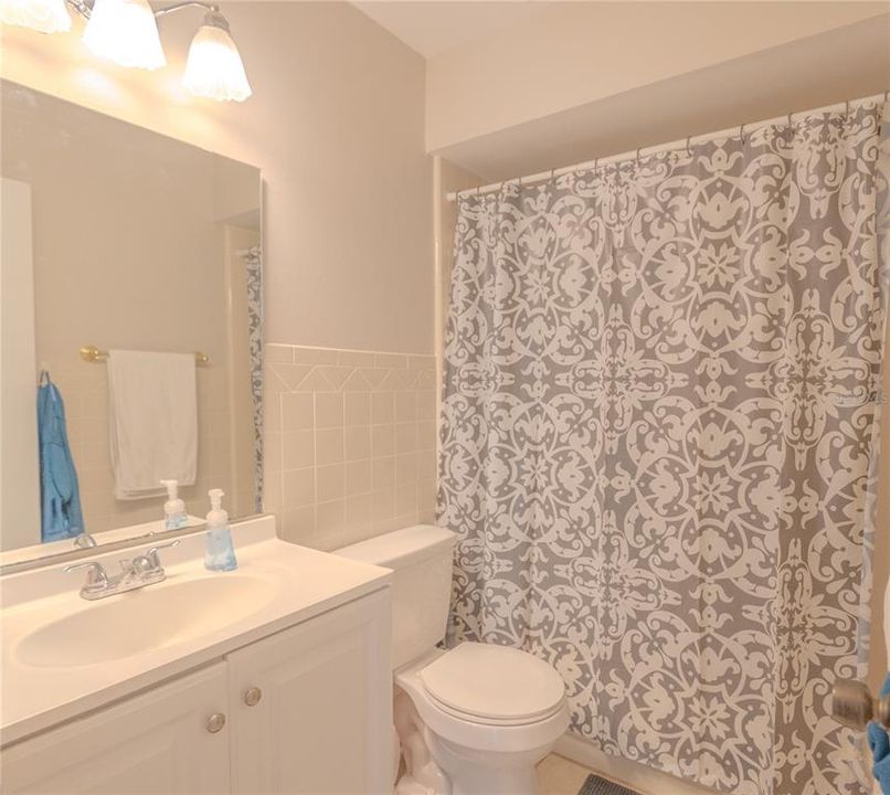 En Venta: $215,000 (2 camas, 2 baños, 938 Pies cuadrados)