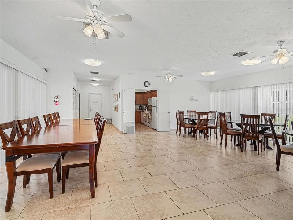 待售: $289,900 (2 贝兹, 2 浴室, 874 平方英尺)