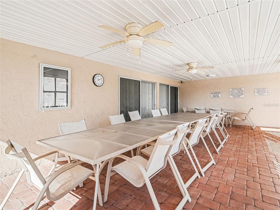 待售: $289,900 (2 贝兹, 2 浴室, 874 平方英尺)