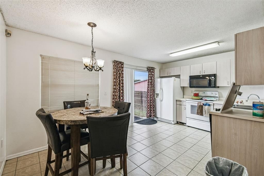 For Sale: $237,500 (3 beds, 2 baths, 1420 Square Feet)