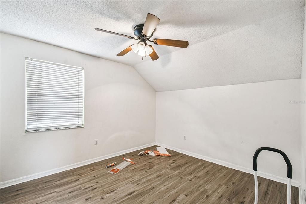 For Sale: $237,500 (3 beds, 2 baths, 1420 Square Feet)