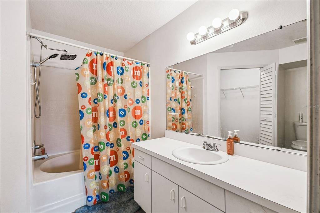 For Sale: $237,500 (3 beds, 2 baths, 1420 Square Feet)