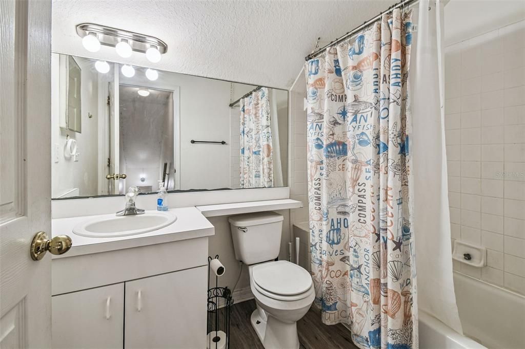 For Sale: $237,500 (3 beds, 2 baths, 1420 Square Feet)