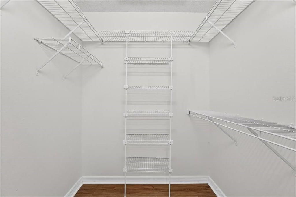 For Sale: $359,990 (3 beds, 2 baths, 2008 Square Feet)