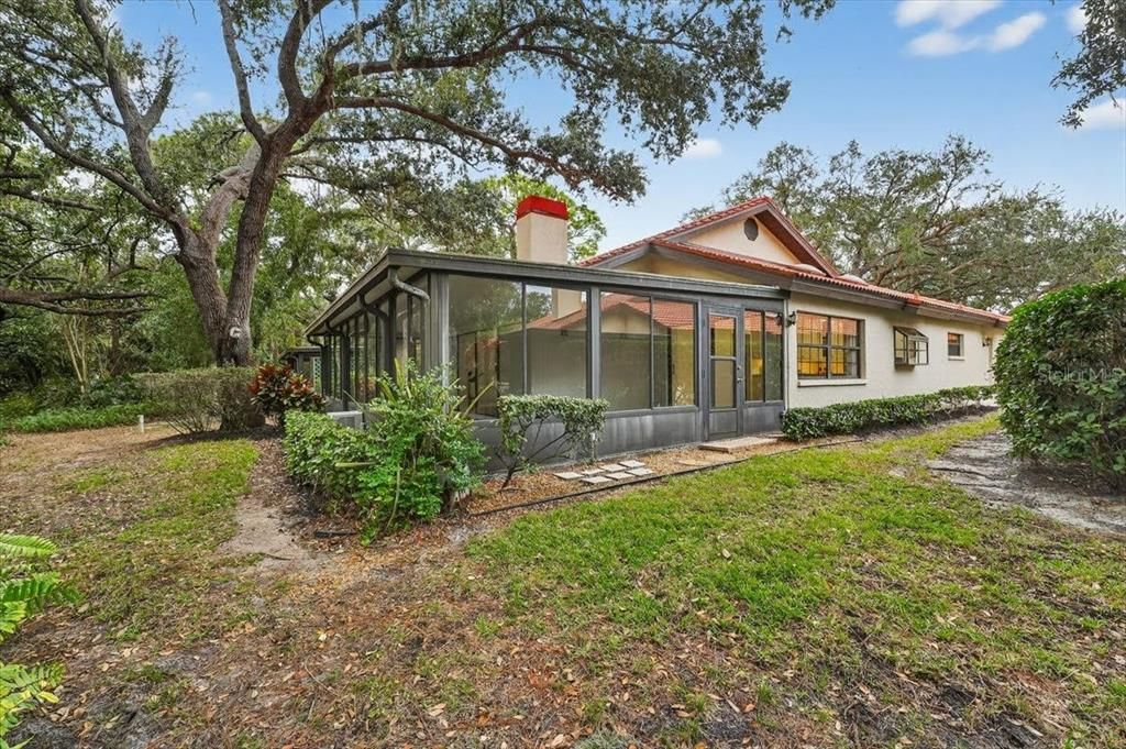 For Sale: $359,990 (3 beds, 2 baths, 2008 Square Feet)