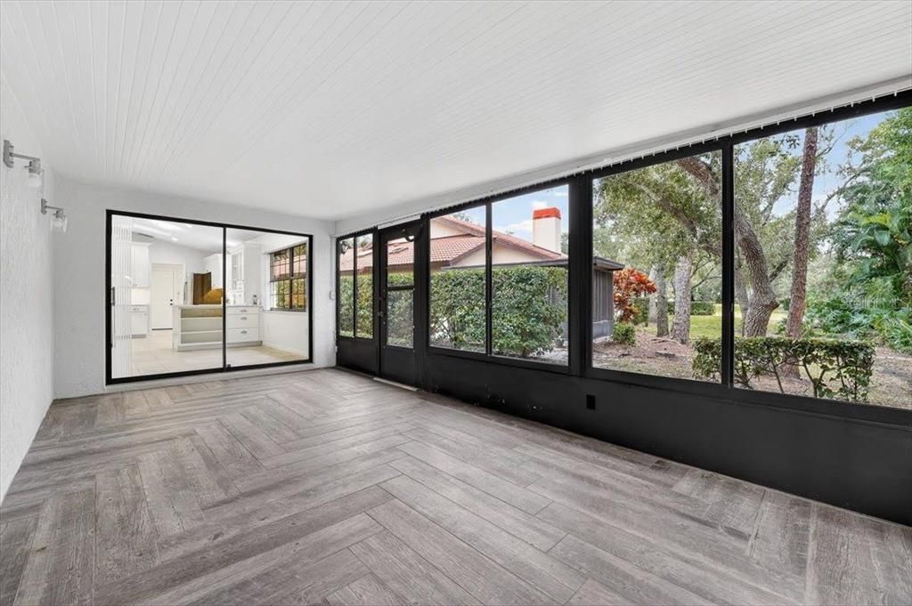 For Sale: $359,990 (3 beds, 2 baths, 2008 Square Feet)