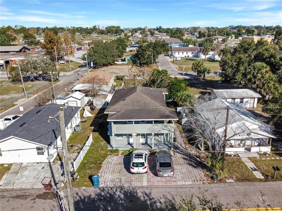 出租: $975 (1 贝兹, 1 浴室, 432 平方英尺)