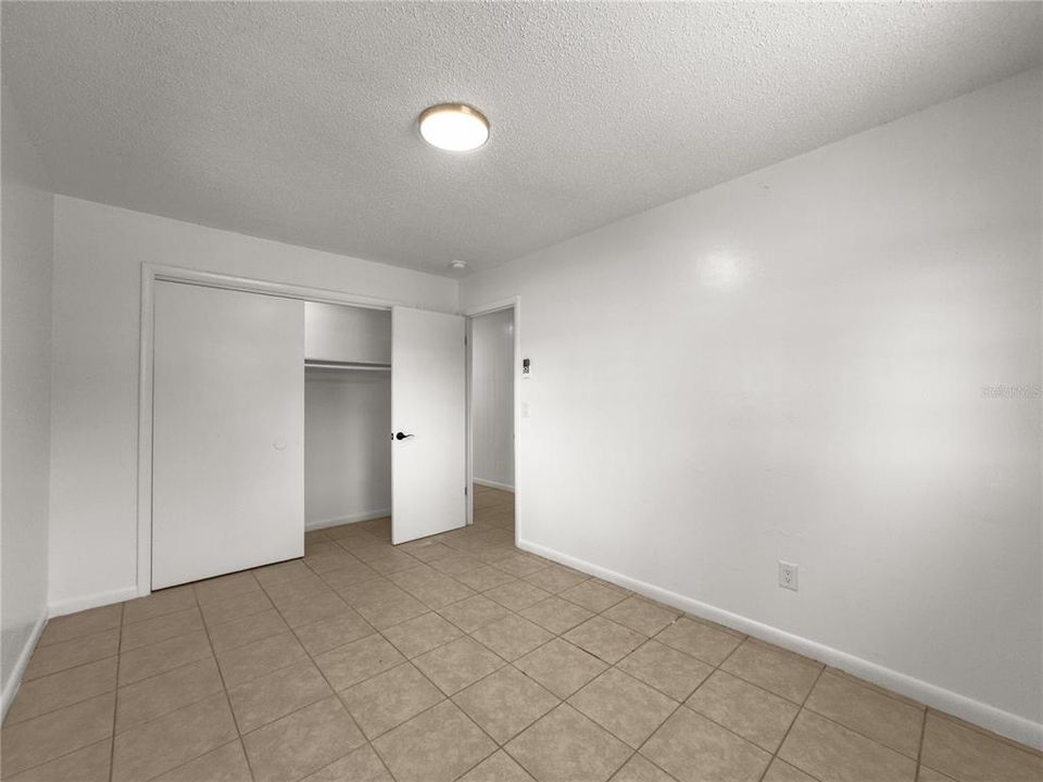 En Renta: $1,325 (2 camas, 1 baños, 1000 Pies cuadrados)