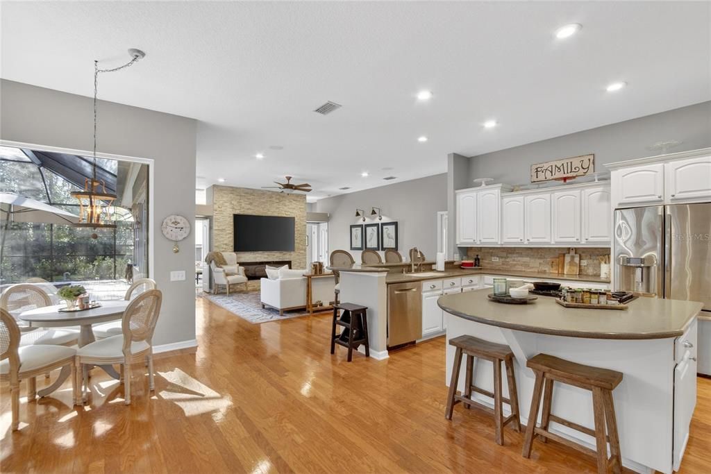 For Sale: $728,900 (4 beds, 3 baths, 3021 Square Feet)