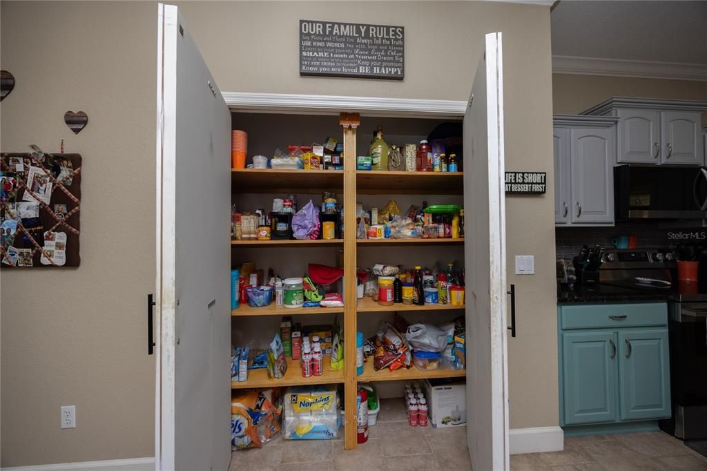 待售: $745,000 (4 贝兹, 3 浴室, 2888 平方英尺)