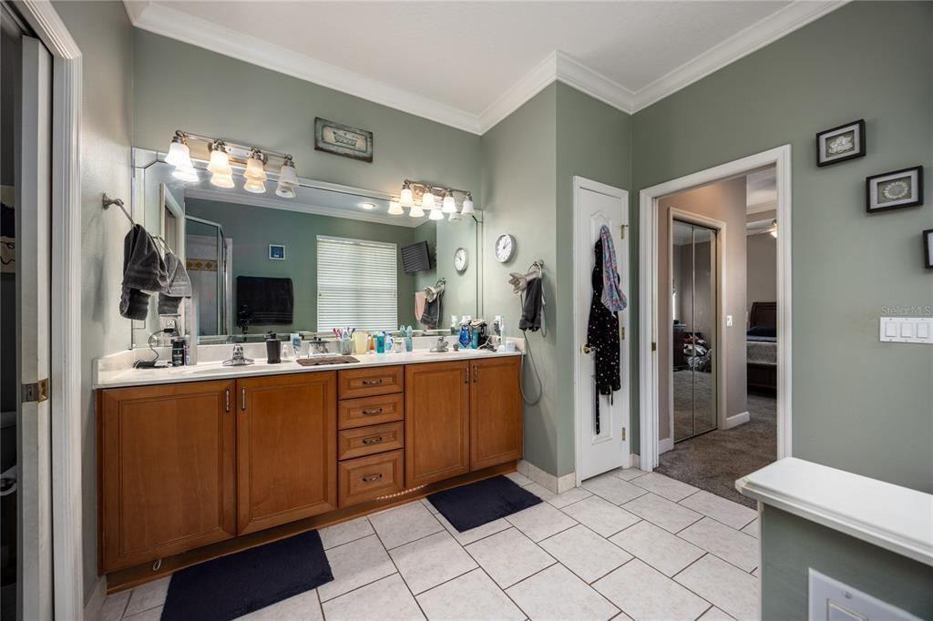 待售: $745,000 (4 贝兹, 3 浴室, 2888 平方英尺)