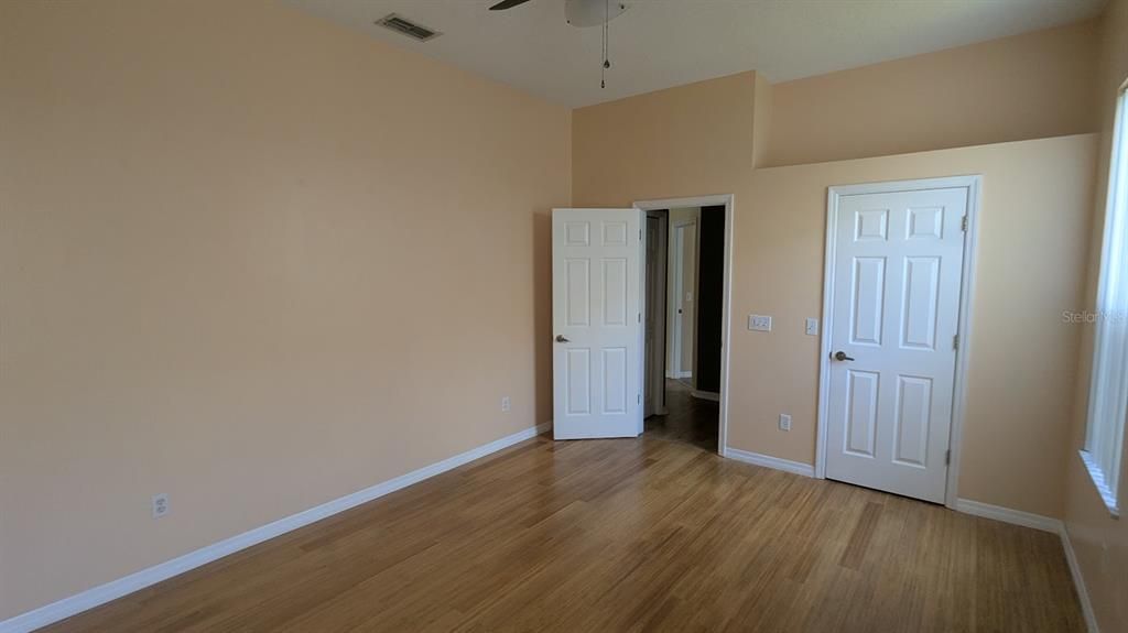 На продажу: $411,000 (3 спален, 2 ванн, 1687 Квадратных фут)