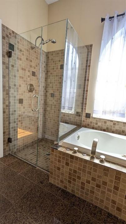 На продажу: $411,000 (3 спален, 2 ванн, 1687 Квадратных фут)