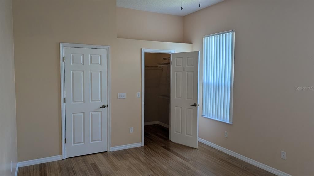 На продажу: $411,000 (3 спален, 2 ванн, 1687 Квадратных фут)