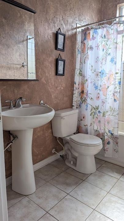 На продажу: $411,000 (3 спален, 2 ванн, 1687 Квадратных фут)